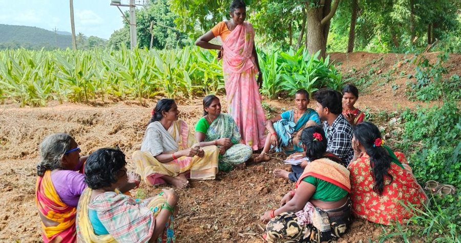 Women farmers in a field extension meeting